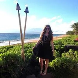 Gabi E.