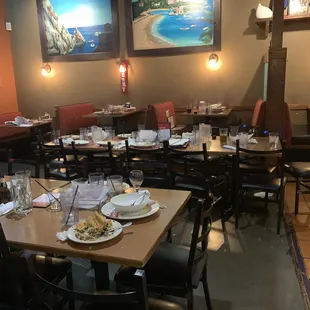 sushi and sashimi, interior