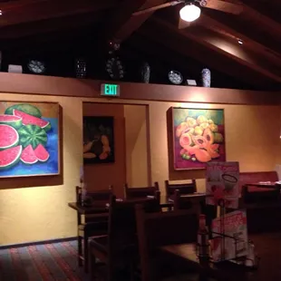 Nice ambiance nice food and amazing margaritas