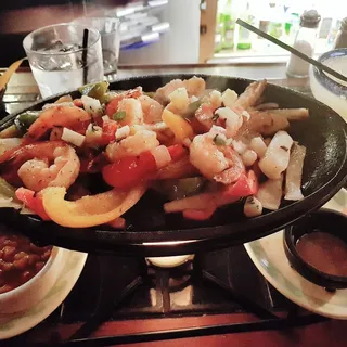 SHRIMP FAJITAS