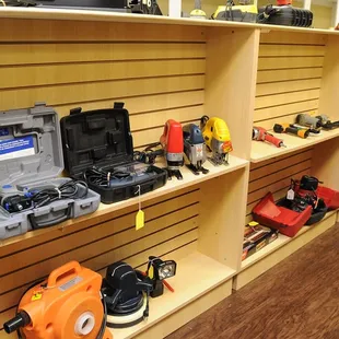 Pawn store in Memphis. Buy and sell used electronics, musical instruments, jewelry and power tools in Memphis.