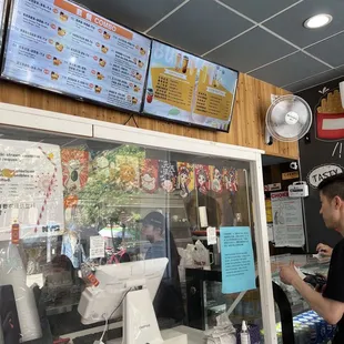 ramen and noodles, interior