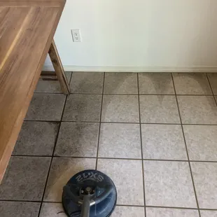 Ceramic tile cleaning