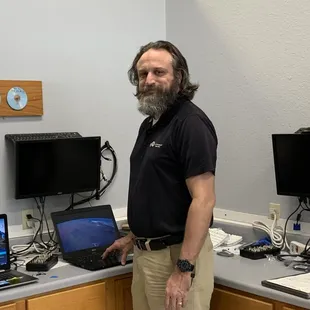 Willie Sparrow - Manager &amp; Lead Technician at Ace Computer Service