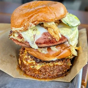 Fried Bologna Sandwich and Belmont Chili Burger | Instagram: @telephonesmoothie