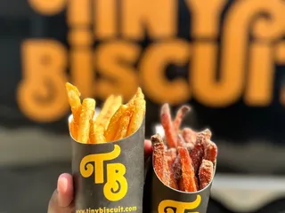  Tiny Biscuit