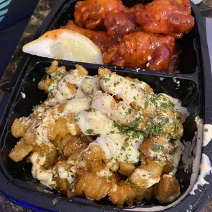 Strawberry Hot Lemon pepper wings, Spade fries