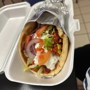 Really good. Fresh ingredients. Chicken Gyro. Will come again.