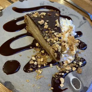 Dessert chocolate and peanut butter pie