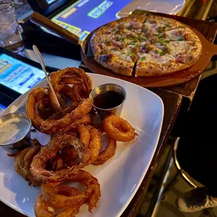 pretty standard onion rings. pizza looked promising, but wasn&apos;t good unfortunately