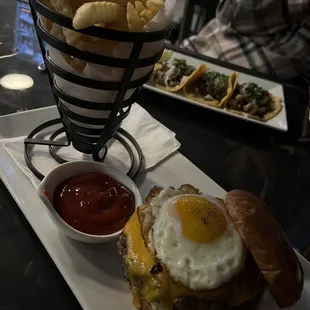 Aces Burger