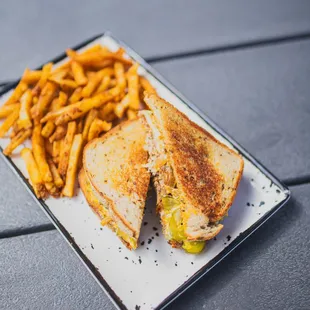 Peter Picked A Pickled Patty Melt: Two Fresh Ground Chuck and Brisket Patties + Carmelized Onions + Housemade Pickles + Top Secret Sauce