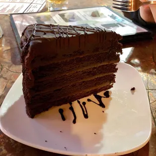 Chocolate cake - rich and moist, great to split