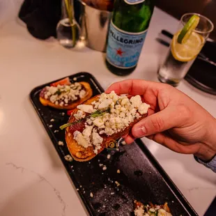 Crostini Di Pere E Gorgonzola