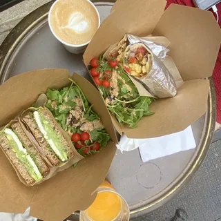 Pesto Avocado Sandwich