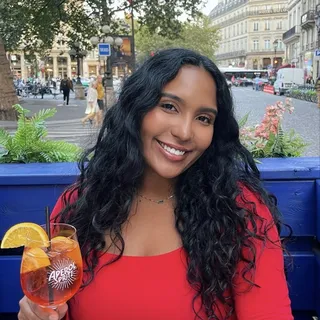 Eliana A.