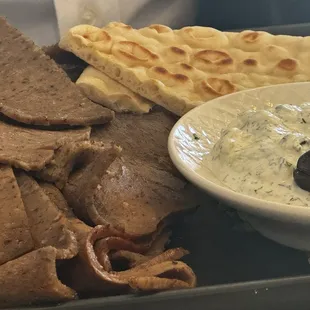 Gyro plate