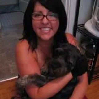 Shelly E.