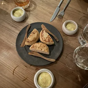Damper bread