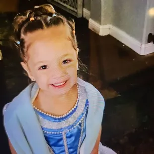 My IVF patient a 4 years older girl..looking for almost   the Prences !!!!!