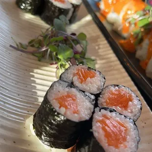 Salmon roll