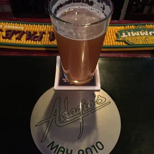 Both normal and some mighty unique rotating tabs. Both standards and craft beer to go w your pizza and pasta. Cheers!