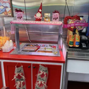 02.08.25 Cute holiday decor!