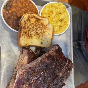 1/2 rack of ribs with macaroni &amp; cheese and baked beans
