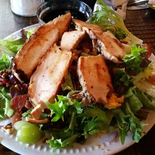 Breezy Hill Grilled Chicken Salad