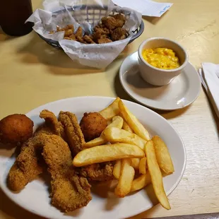 3 piece catfish and mac n cheese.