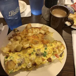 Veggie Omelette and Hashbrowns