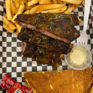 Ribs &amp; fries