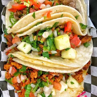 Delicious tacos!!  IG: @bettyeatsthecity