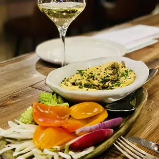 Squash hummus with veggie crudités