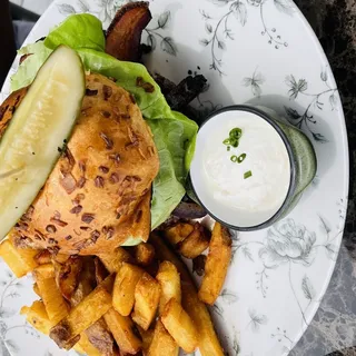HOUSE-GROUND PRIME DRY AGED BURGER*