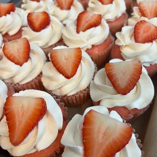 Strawberry tres leches cupcakes