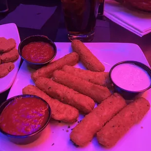 mozzarella sticks