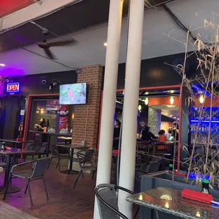 Addison Sushi 469 patio area