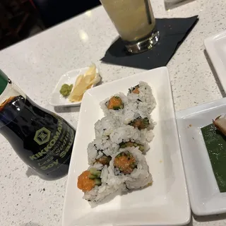 Spicy Salmon Roll