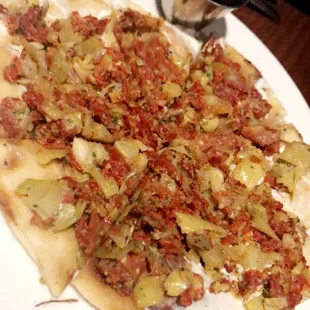 a flat bread pizza