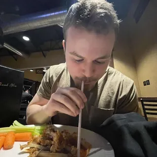 food, chicken wings and fried chicken