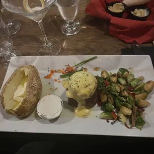Filet Oscar, Brussel sprouts, baked potato