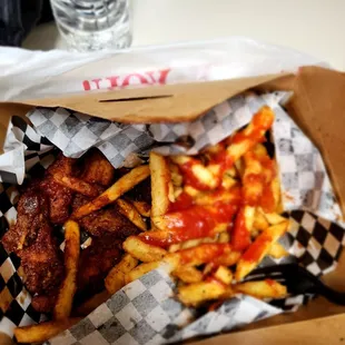 Cajun wings and fries