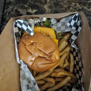 Double Cheeseburger w/Fries