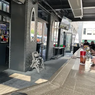 Outside bar