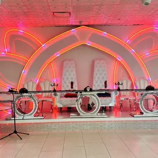 Head table