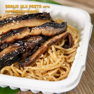 Garlic Ulu Pasta with Portobello mushrooms