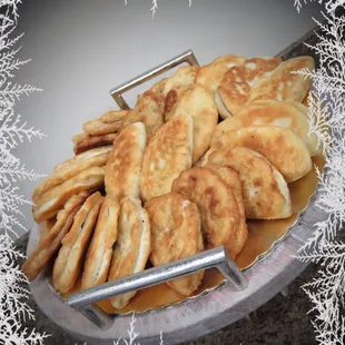 a platter of crackers