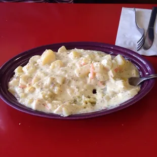 I thought nothing could beat their macaroni salad but the potato salad is heavenly.