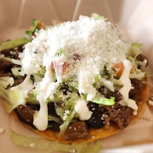 Tostada de cardne asada